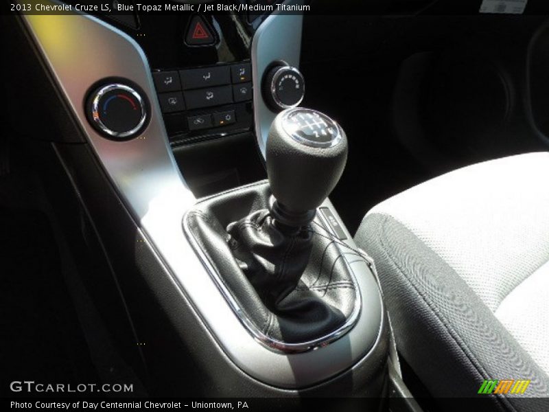 Blue Topaz Metallic / Jet Black/Medium Titanium 2013 Chevrolet Cruze LS