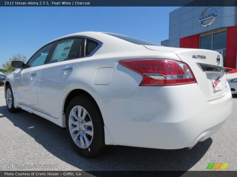 Pearl White / Charcoal 2013 Nissan Altima 2.5 S