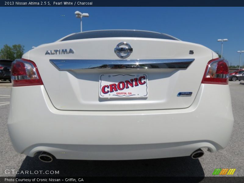 Pearl White / Charcoal 2013 Nissan Altima 2.5 S