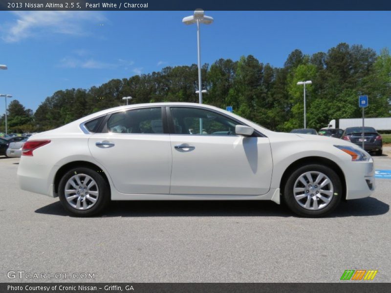 Pearl White / Charcoal 2013 Nissan Altima 2.5 S