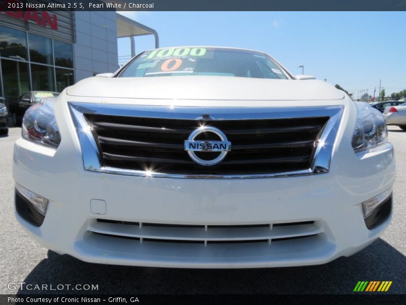 Pearl White / Charcoal 2013 Nissan Altima 2.5 S