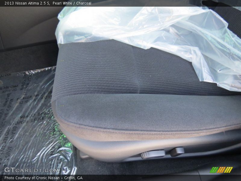 Pearl White / Charcoal 2013 Nissan Altima 2.5 S