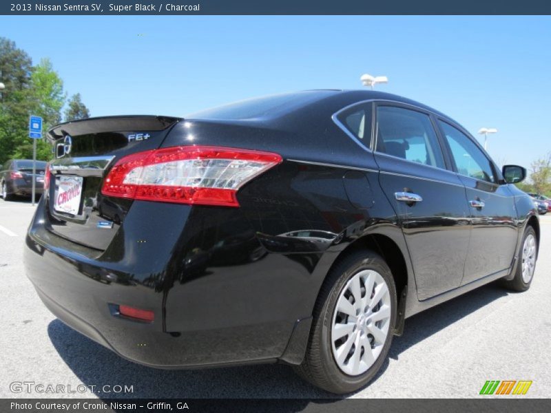 Super Black / Charcoal 2013 Nissan Sentra SV