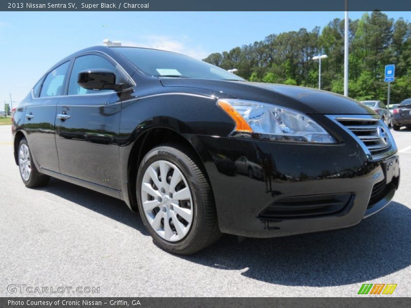Super Black / Charcoal 2013 Nissan Sentra SV