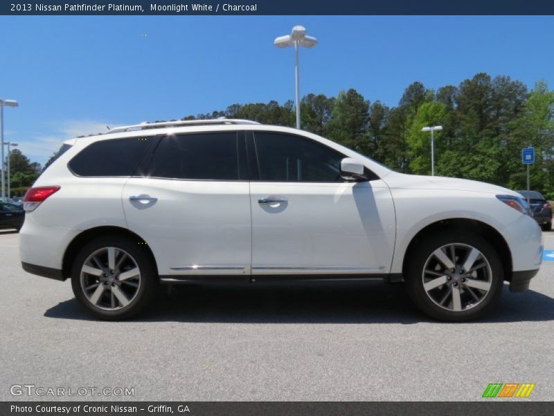 Moonlight White / Charcoal 2013 Nissan Pathfinder Platinum