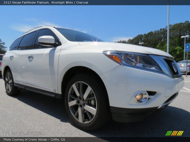 Moonlight White / Charcoal 2013 Nissan Pathfinder Platinum