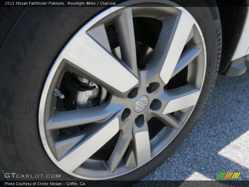 Moonlight White / Charcoal 2013 Nissan Pathfinder Platinum