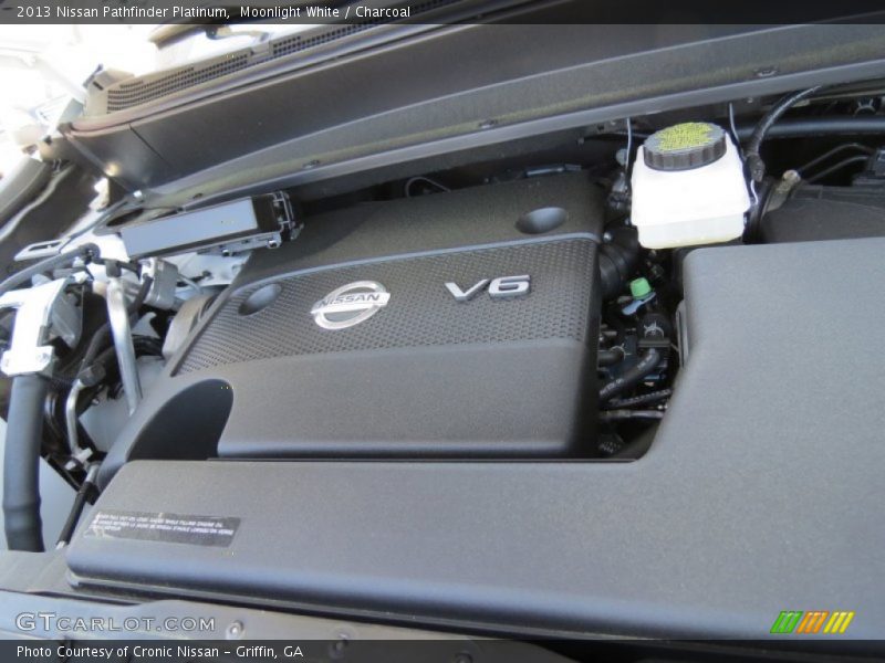 Moonlight White / Charcoal 2013 Nissan Pathfinder Platinum