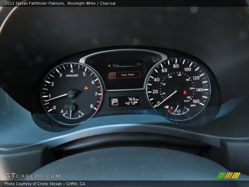 Moonlight White / Charcoal 2013 Nissan Pathfinder Platinum