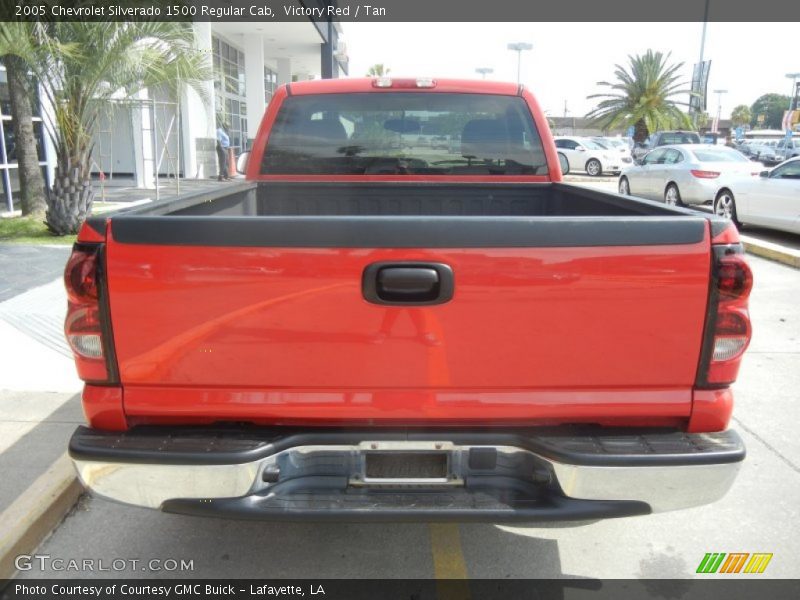 Victory Red / Tan 2005 Chevrolet Silverado 1500 Regular Cab