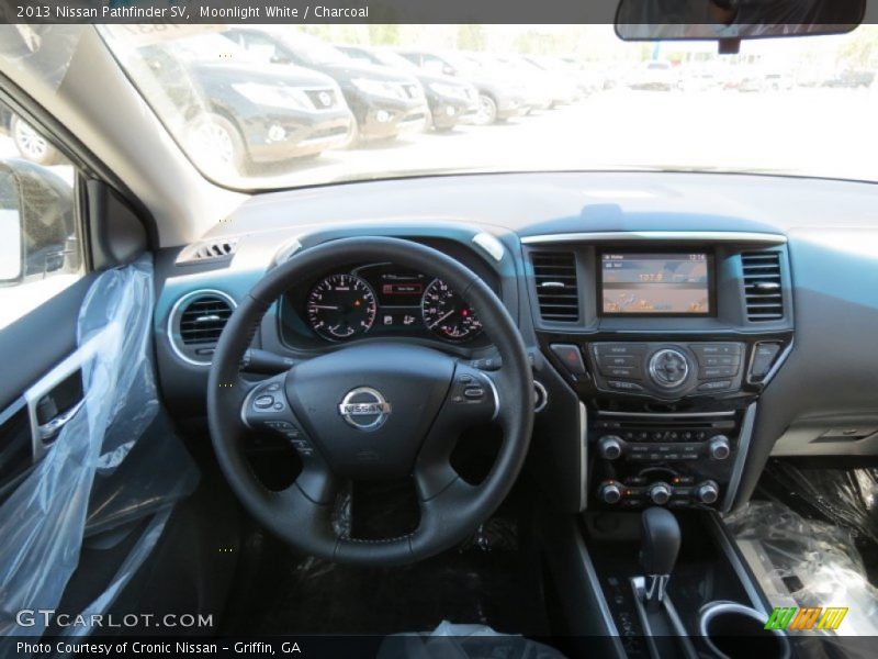 Moonlight White / Charcoal 2013 Nissan Pathfinder SV