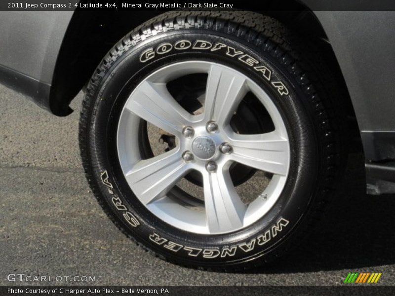 Mineral Gray Metallic / Dark Slate Gray 2011 Jeep Compass 2.4 Latitude 4x4