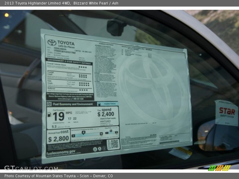 Blizzard White Pearl / Ash 2013 Toyota Highlander Limited 4WD