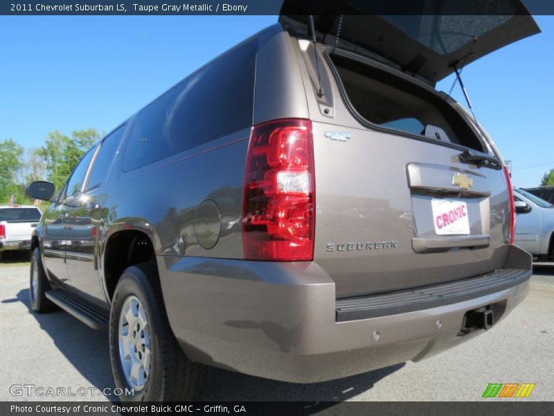 Taupe Gray Metallic / Ebony 2011 Chevrolet Suburban LS