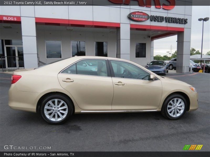 Sandy Beach Metallic / Ivory 2012 Toyota Camry XLE