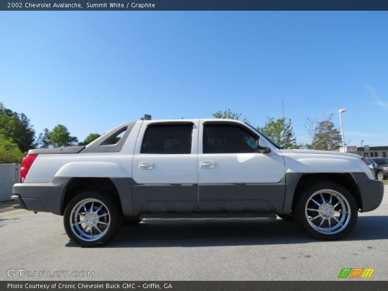 Summit White / Graphite 2002 Chevrolet Avalanche