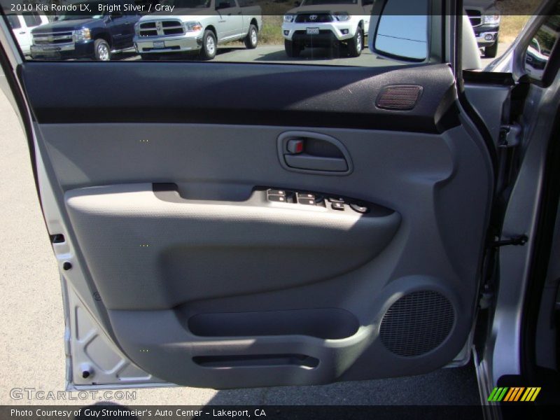 Bright Silver / Gray 2010 Kia Rondo LX