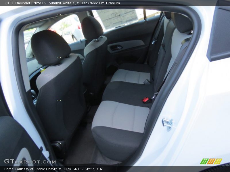 Summit White / Jet Black/Medium Titanium 2013 Chevrolet Cruze LS
