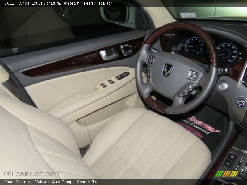 Front Seat of 2012 Equus Signature