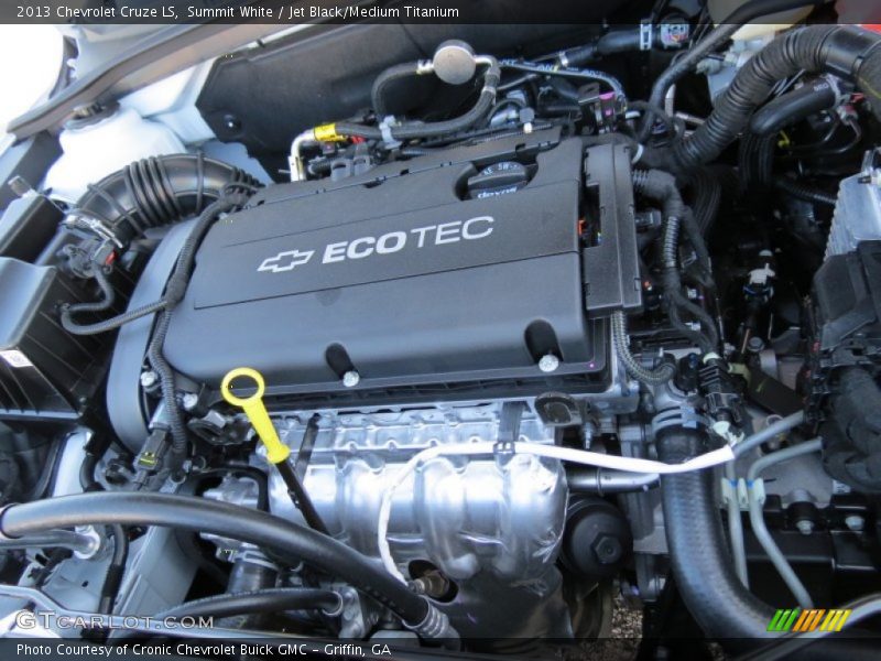 Summit White / Jet Black/Medium Titanium 2013 Chevrolet Cruze LS