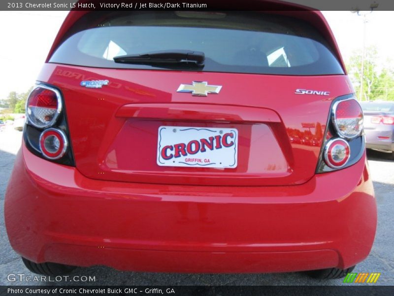 Victory Red / Jet Black/Dark Titanium 2013 Chevrolet Sonic LS Hatch