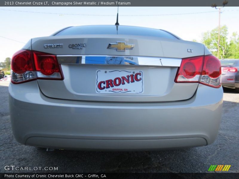 Champagne Silver Metallic / Medium Titanium 2013 Chevrolet Cruze LT
