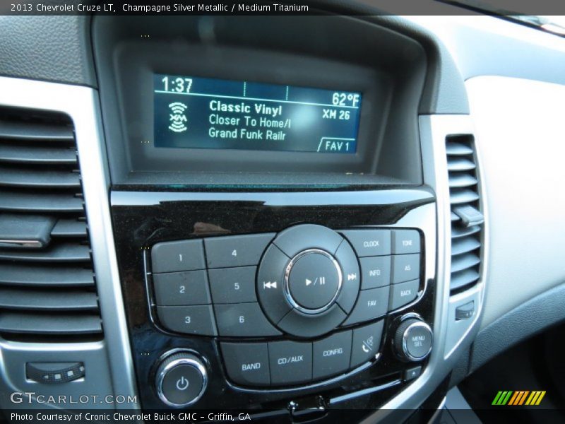 Champagne Silver Metallic / Medium Titanium 2013 Chevrolet Cruze LT