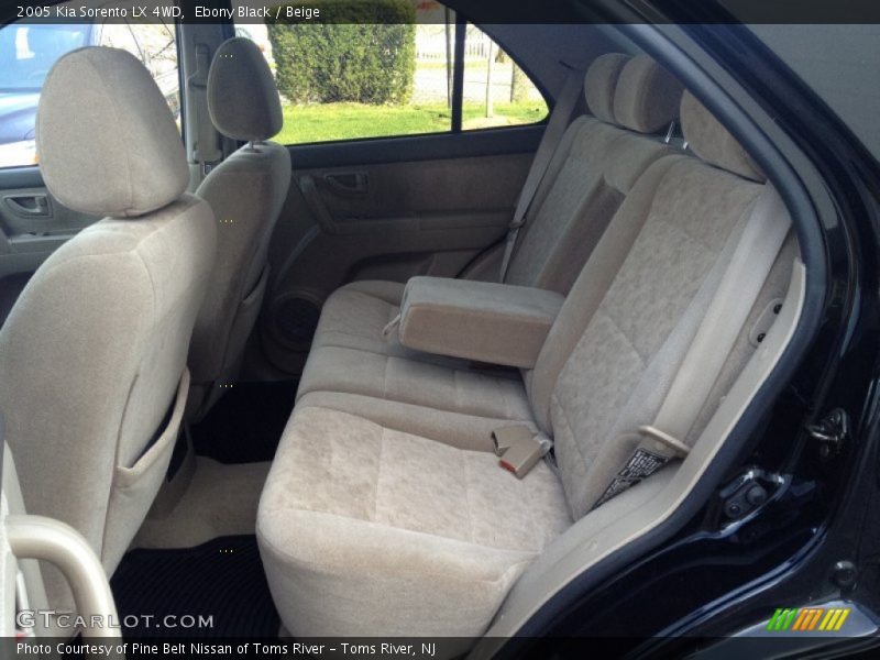 Rear Seat of 2005 Sorento LX 4WD