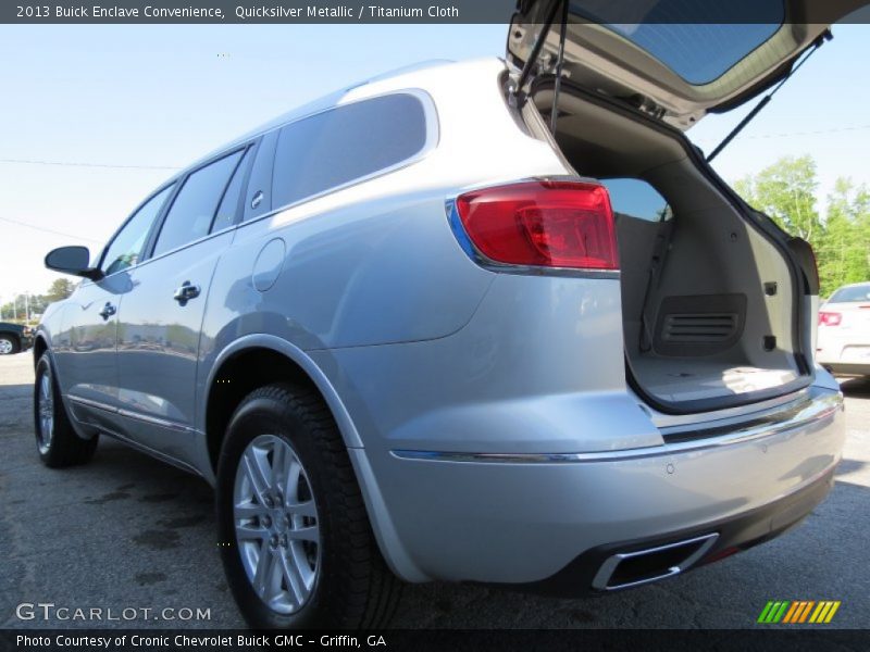 Quicksilver Metallic / Titanium Cloth 2013 Buick Enclave Convenience