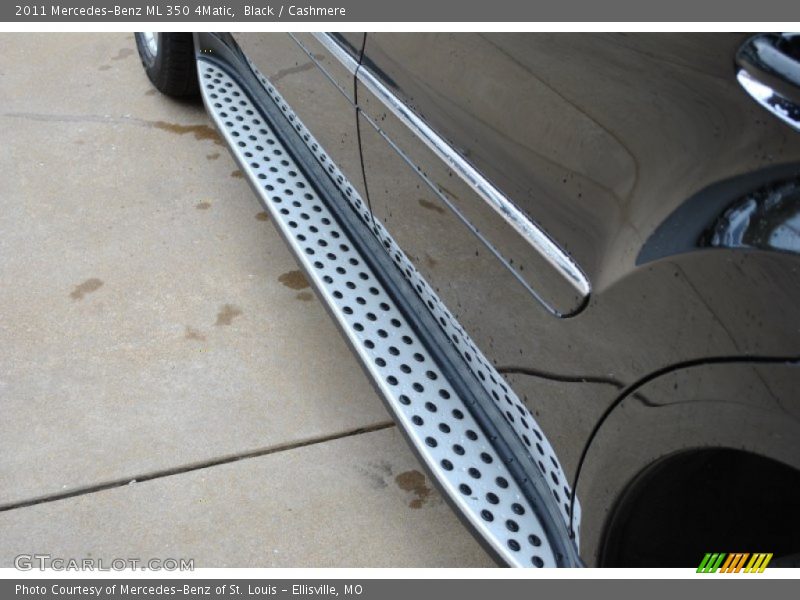 Black / Cashmere 2011 Mercedes-Benz ML 350 4Matic