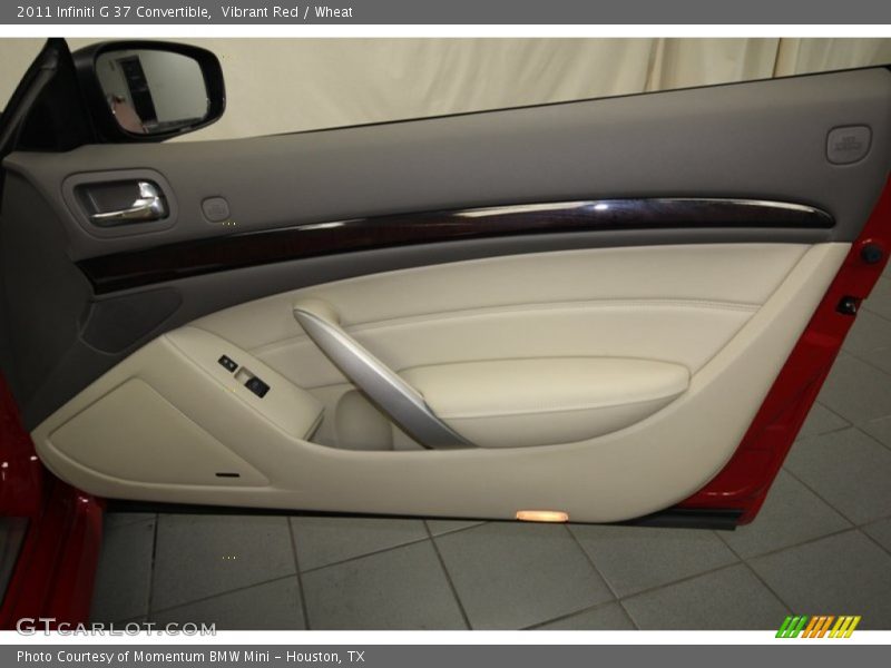 Door Panel of 2011 G 37 Convertible