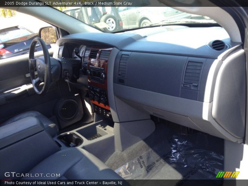 Black / Medium Slate Gray 2005 Dodge Durango SLT Adventurer 4x4