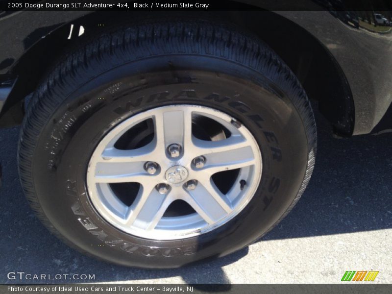 Black / Medium Slate Gray 2005 Dodge Durango SLT Adventurer 4x4