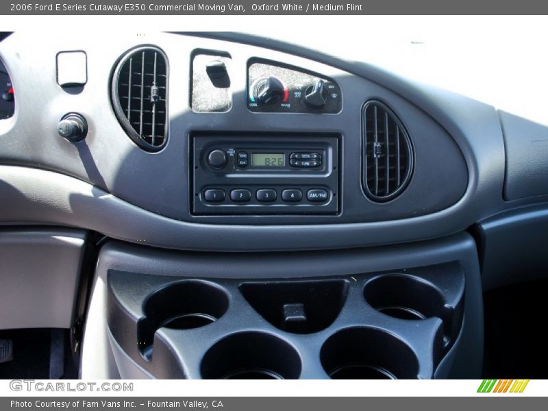 Oxford White / Medium Flint 2006 Ford E Series Cutaway E350 Commercial Moving Van