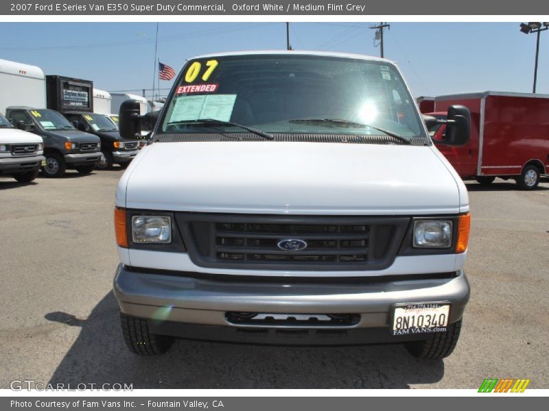 Oxford White / Medium Flint Grey 2007 Ford E Series Van E350 Super Duty Commercial