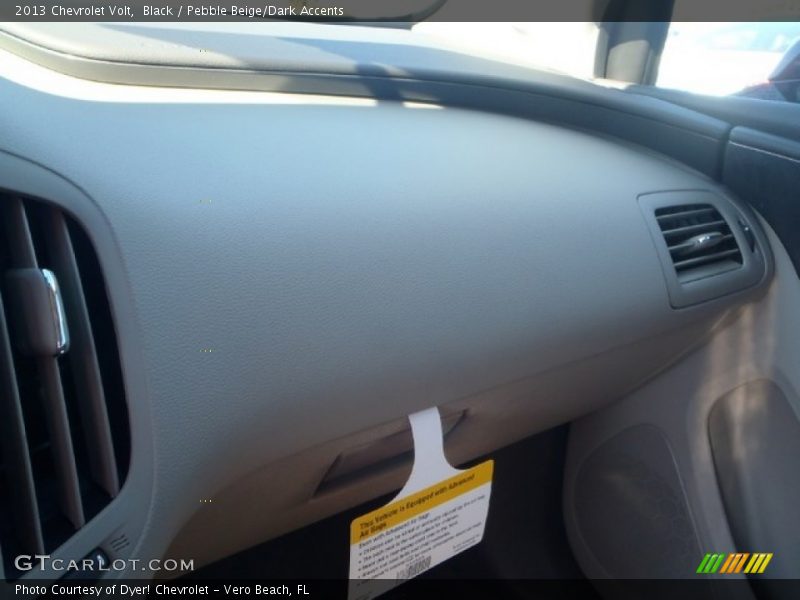Black / Pebble Beige/Dark Accents 2013 Chevrolet Volt