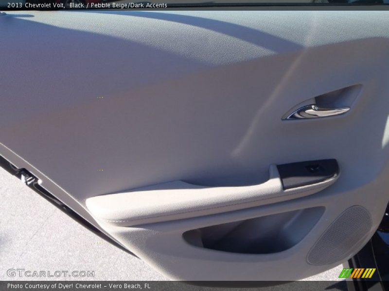 Black / Pebble Beige/Dark Accents 2013 Chevrolet Volt