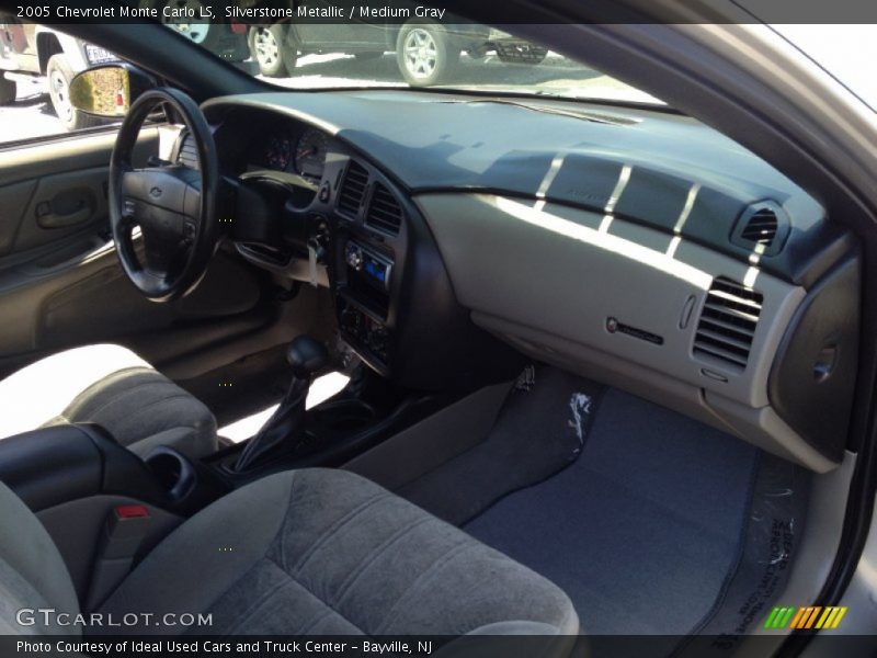 Silverstone Metallic / Medium Gray 2005 Chevrolet Monte Carlo LS