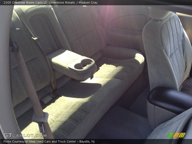 Silverstone Metallic / Medium Gray 2005 Chevrolet Monte Carlo LS