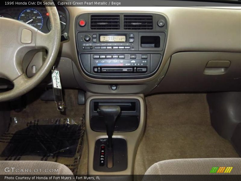 Cypress Green Pearl Metallic / Beige 1996 Honda Civic DX Sedan