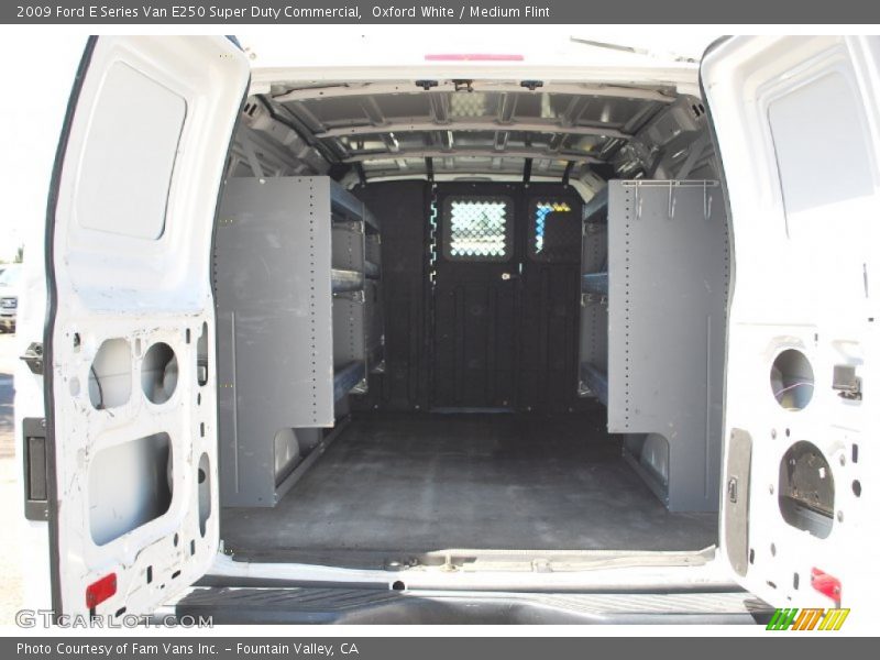 Oxford White / Medium Flint 2009 Ford E Series Van E250 Super Duty Commercial