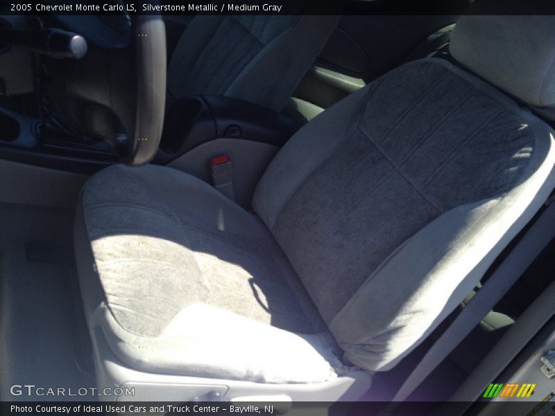 Silverstone Metallic / Medium Gray 2005 Chevrolet Monte Carlo LS