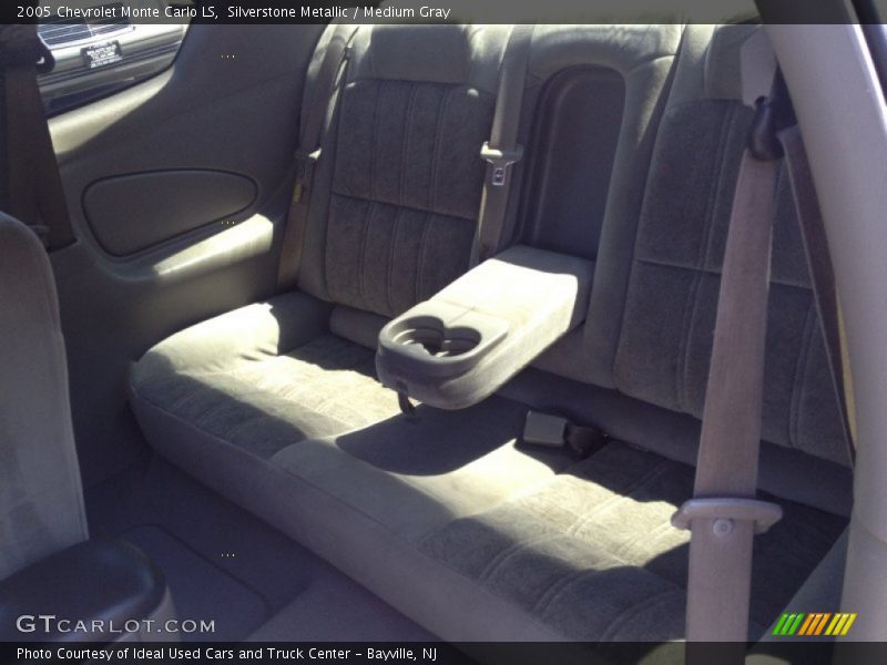 Silverstone Metallic / Medium Gray 2005 Chevrolet Monte Carlo LS
