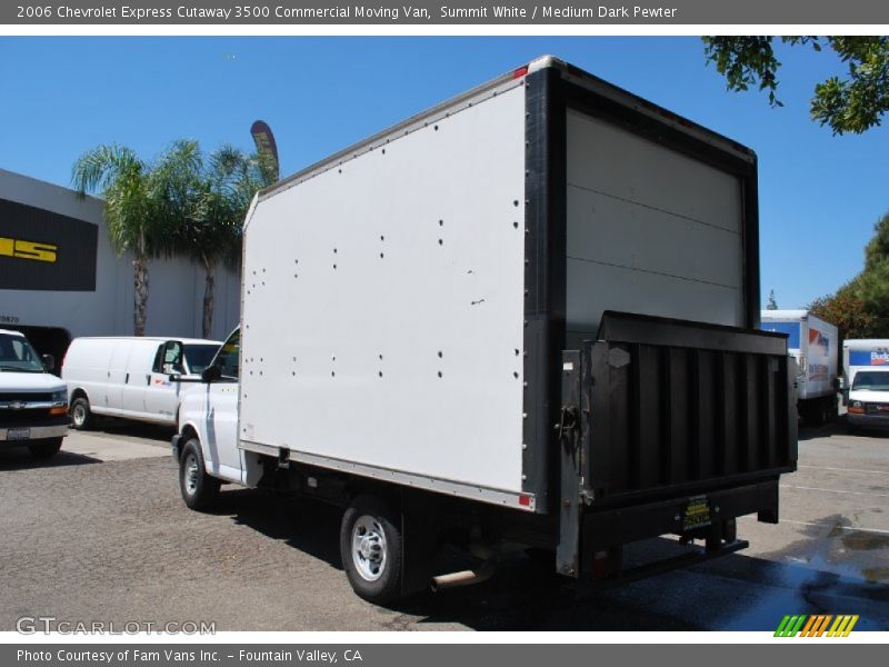 Summit White / Medium Dark Pewter 2006 Chevrolet Express Cutaway 3500 Commercial Moving Van