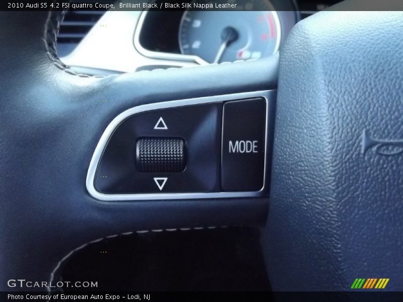 Controls of 2010 S5 4.2 FSI quattro Coupe