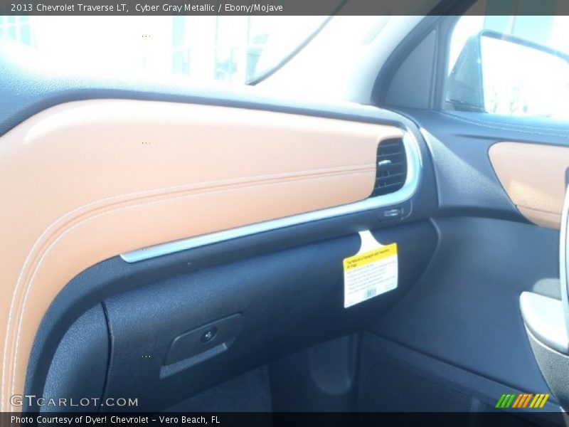 Cyber Gray Metallic / Ebony/Mojave 2013 Chevrolet Traverse LT