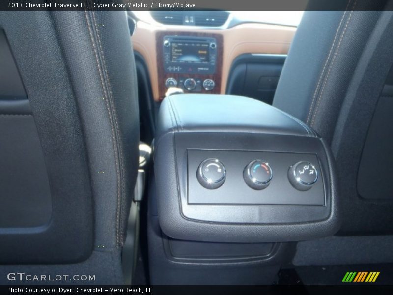 Cyber Gray Metallic / Ebony/Mojave 2013 Chevrolet Traverse LT