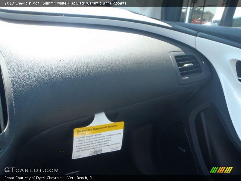 Summit White / Jet Black/Ceramic White Accents 2013 Chevrolet Volt