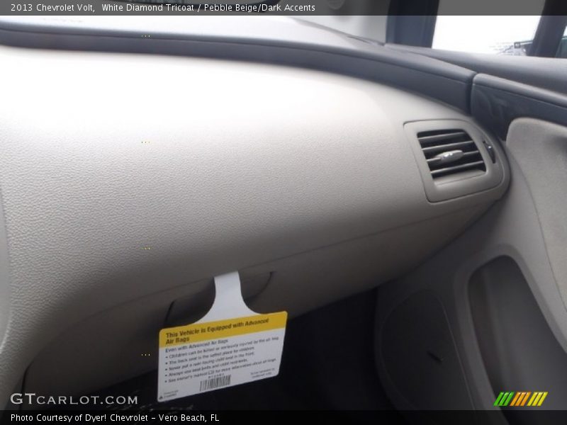 White Diamond Tricoat / Pebble Beige/Dark Accents 2013 Chevrolet Volt