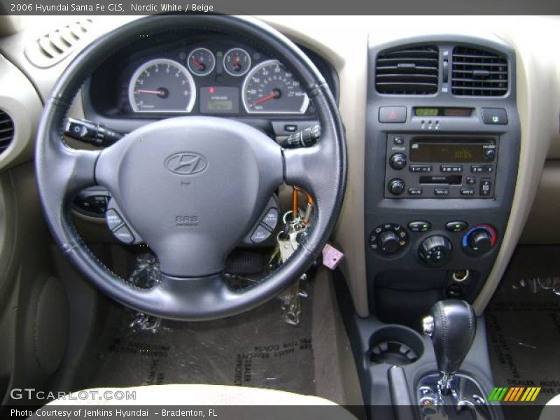 Nordic White / Beige 2006 Hyundai Santa Fe GLS